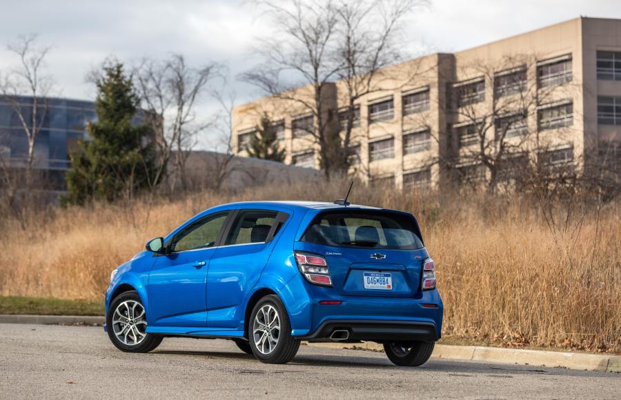  Chevrolet Sonic RS Hatchback 2016 года  (NA) (фото 4 из 17)